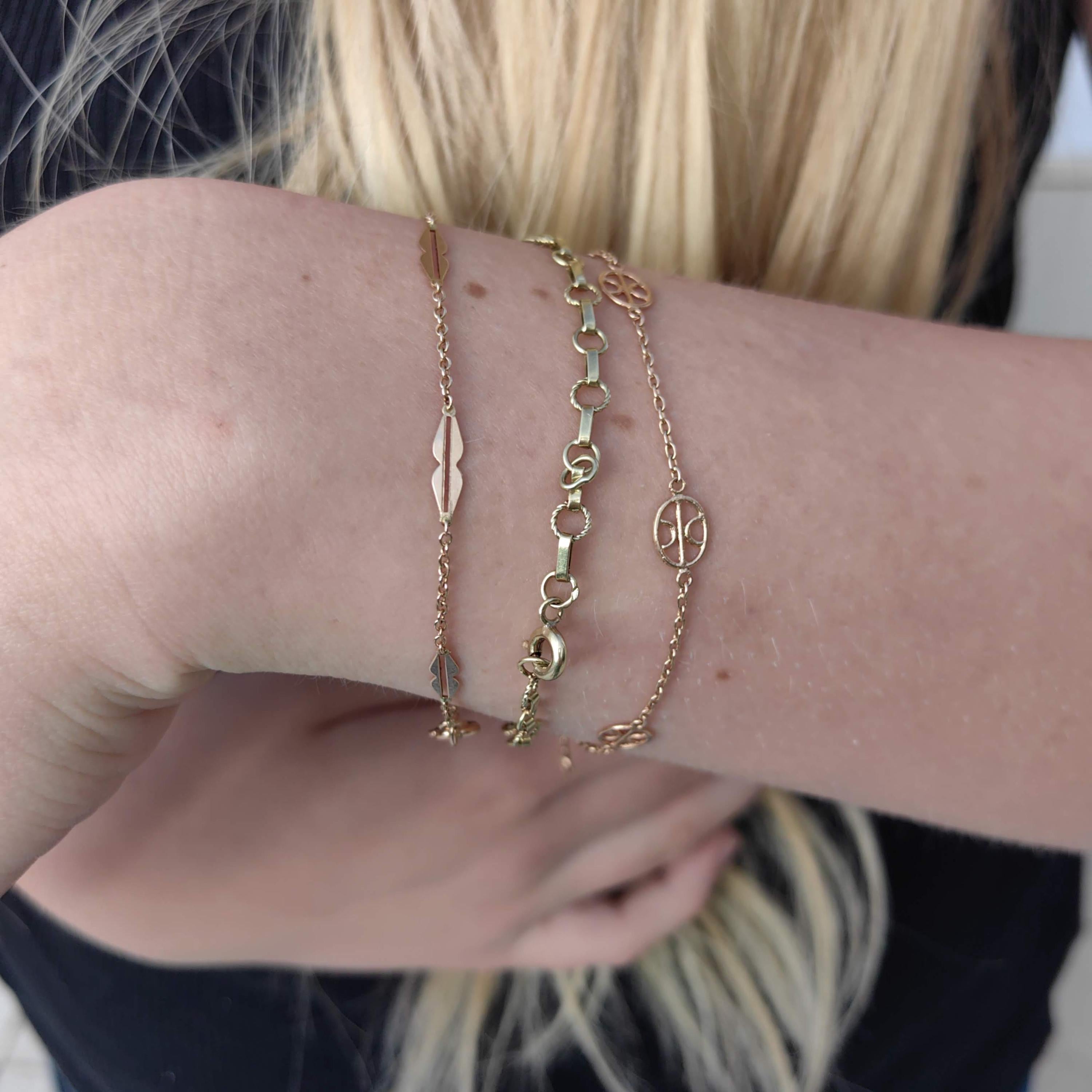 14k Yellow Gold Wheel Bracelet - Vintage Minimalist Chain