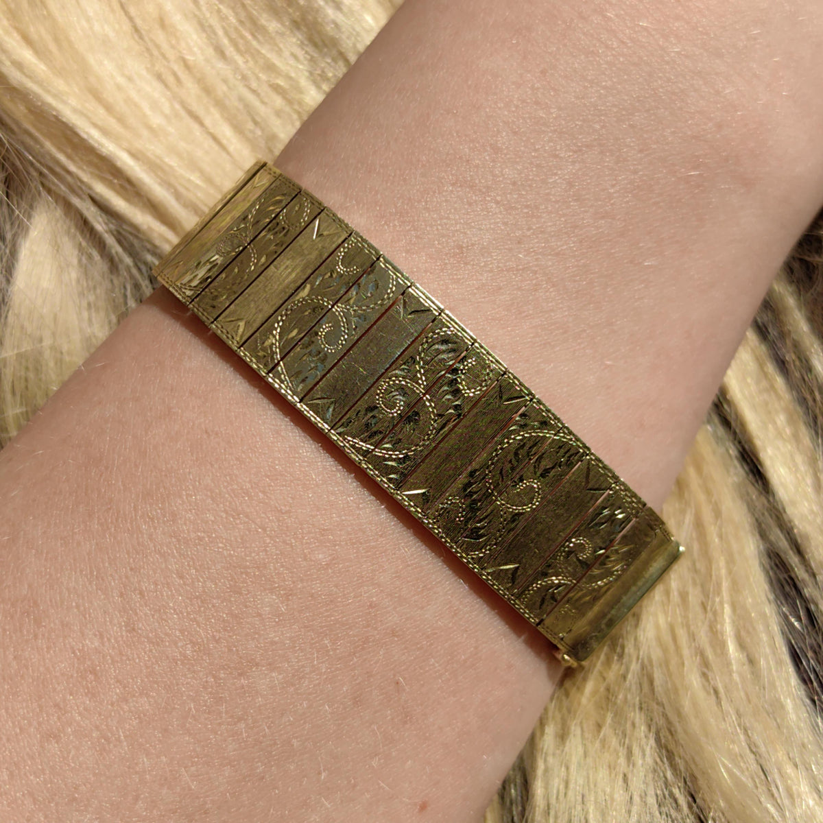 14k Yellow Gold Floral Link Bracelet: Antique Hand Chiseled Bangle, 1920s 25.9gr Solid, 19.5 cm long
