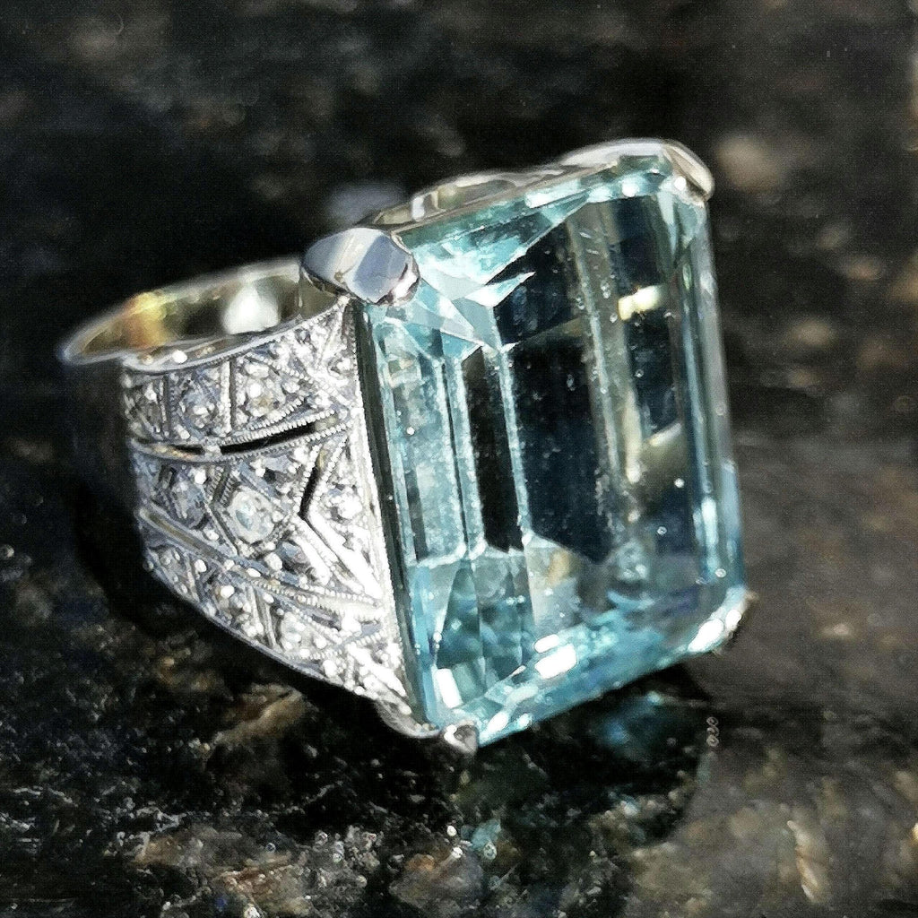 Antique Art Deco Aquamarine Diamond Ring: 18k Gold & Platinum