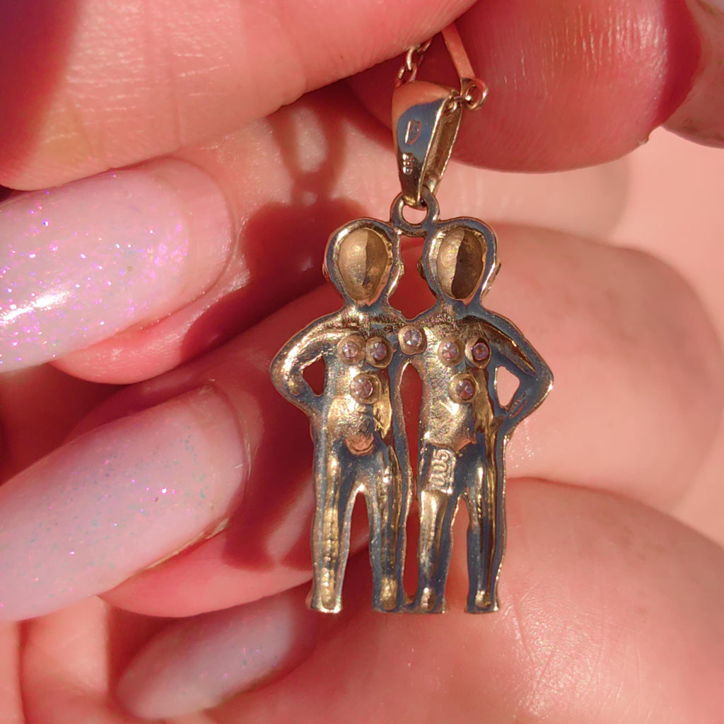 Vintage 14k Yellow Gold Gemini Twins Pendant: Diamond Accent