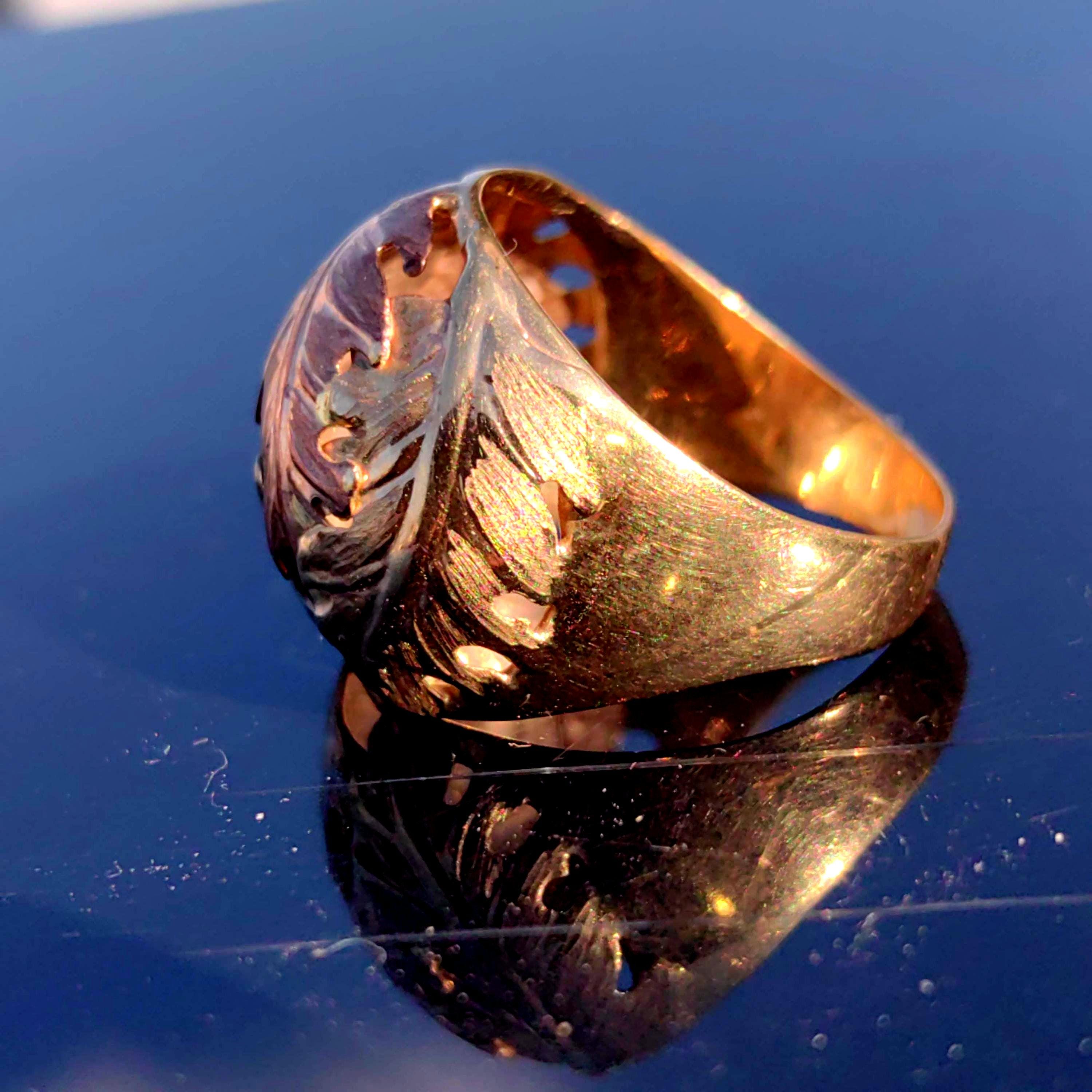 Vintage 8K Gold Leaf Ring: Statement Band, Size 8