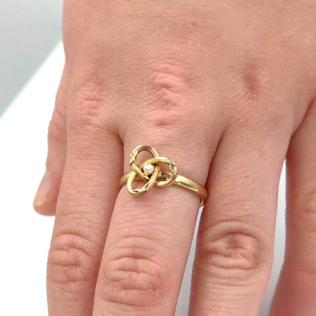 Antique Art Nouveau Vintage Pearl 14K Yellow Solid Gold Dainty Infinity Ring