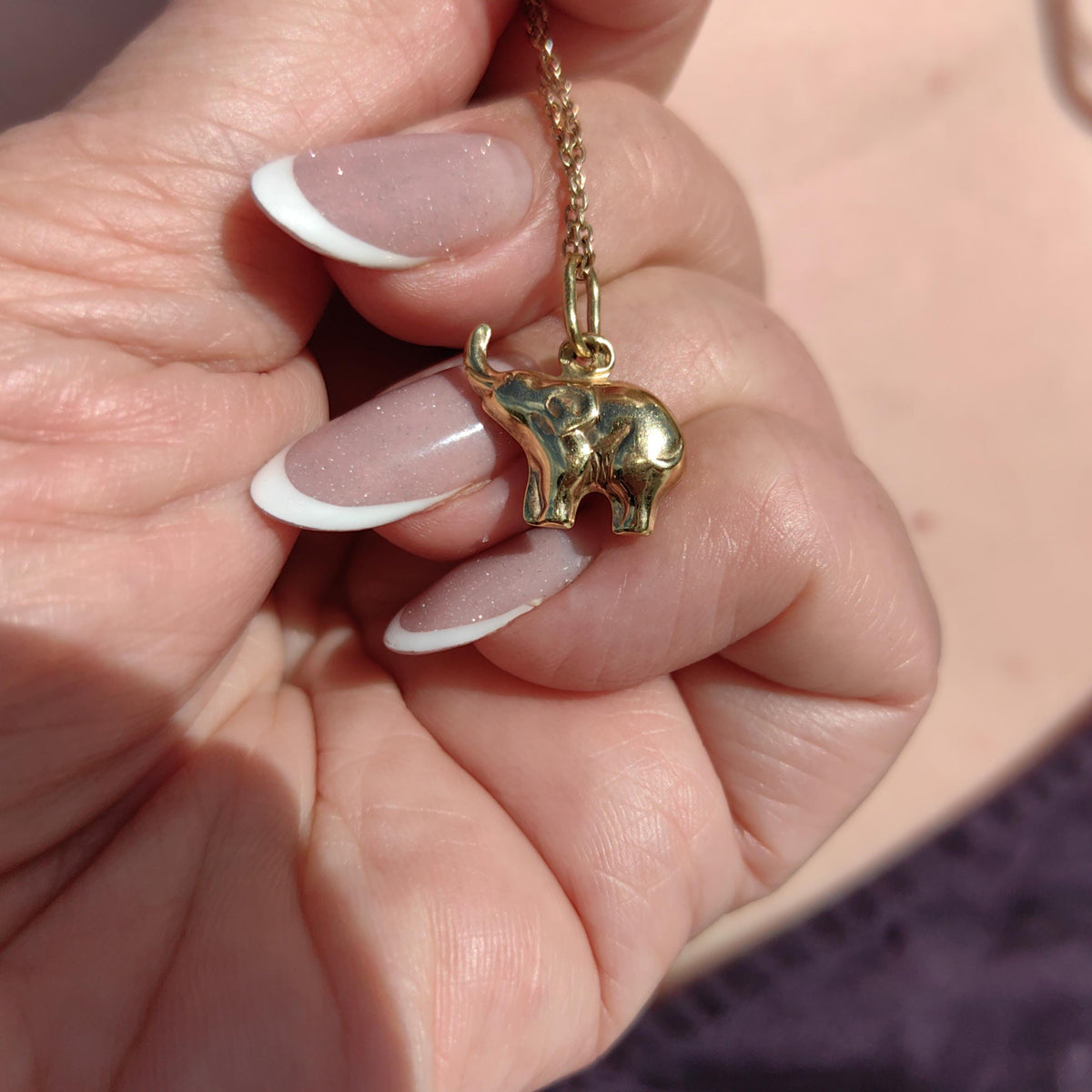 14K Yellow Gold Elephant Pendant: Vintage Mid-Century Charm