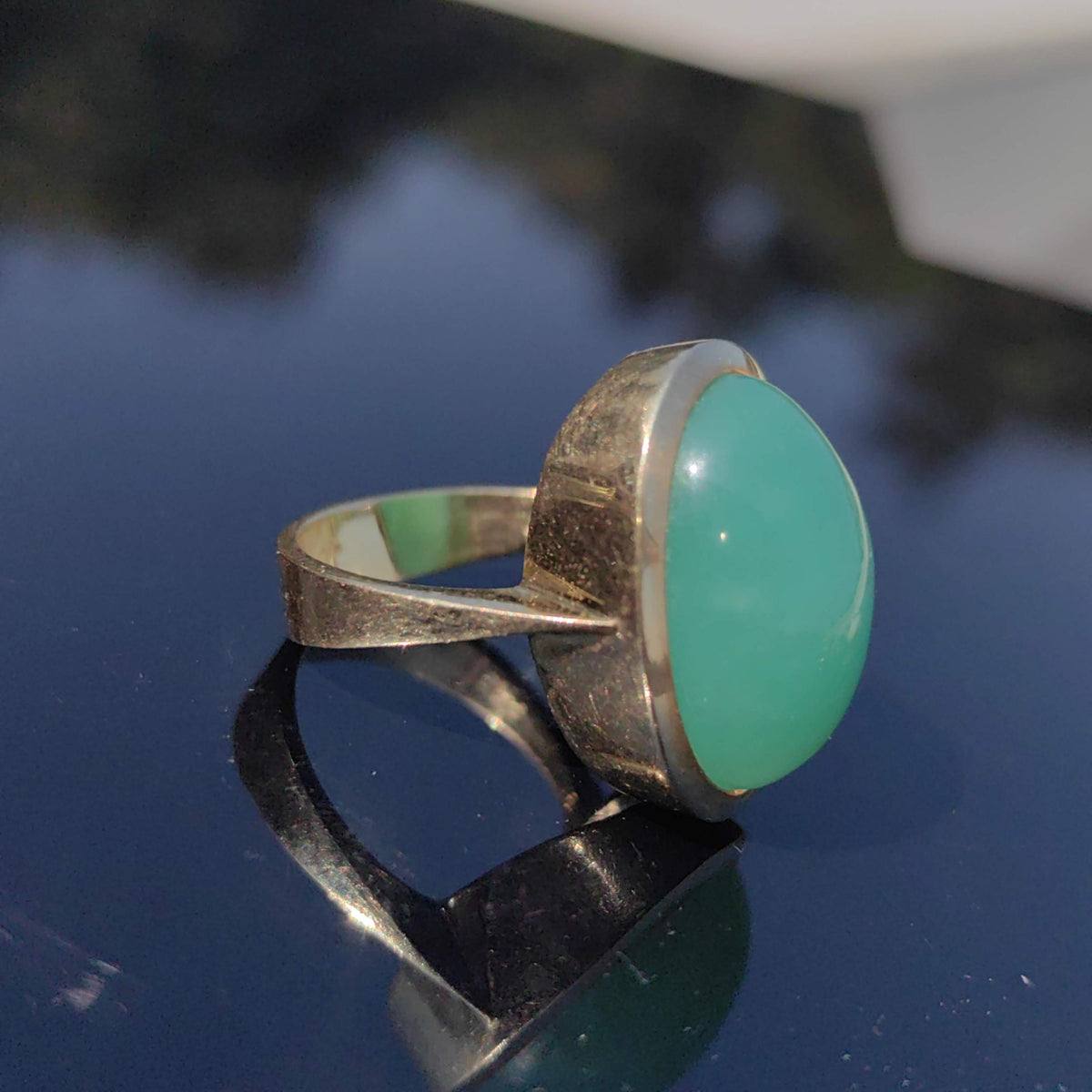 1960s Chalcedony Ring: Vintage 14k Yellow Gold Solitaire