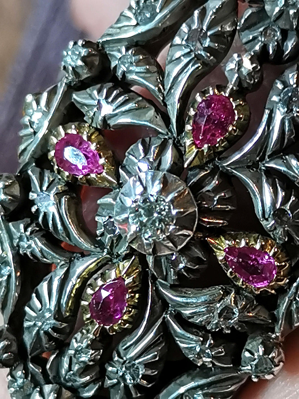 Floral Art Deco Diamond and Ruby gold ring