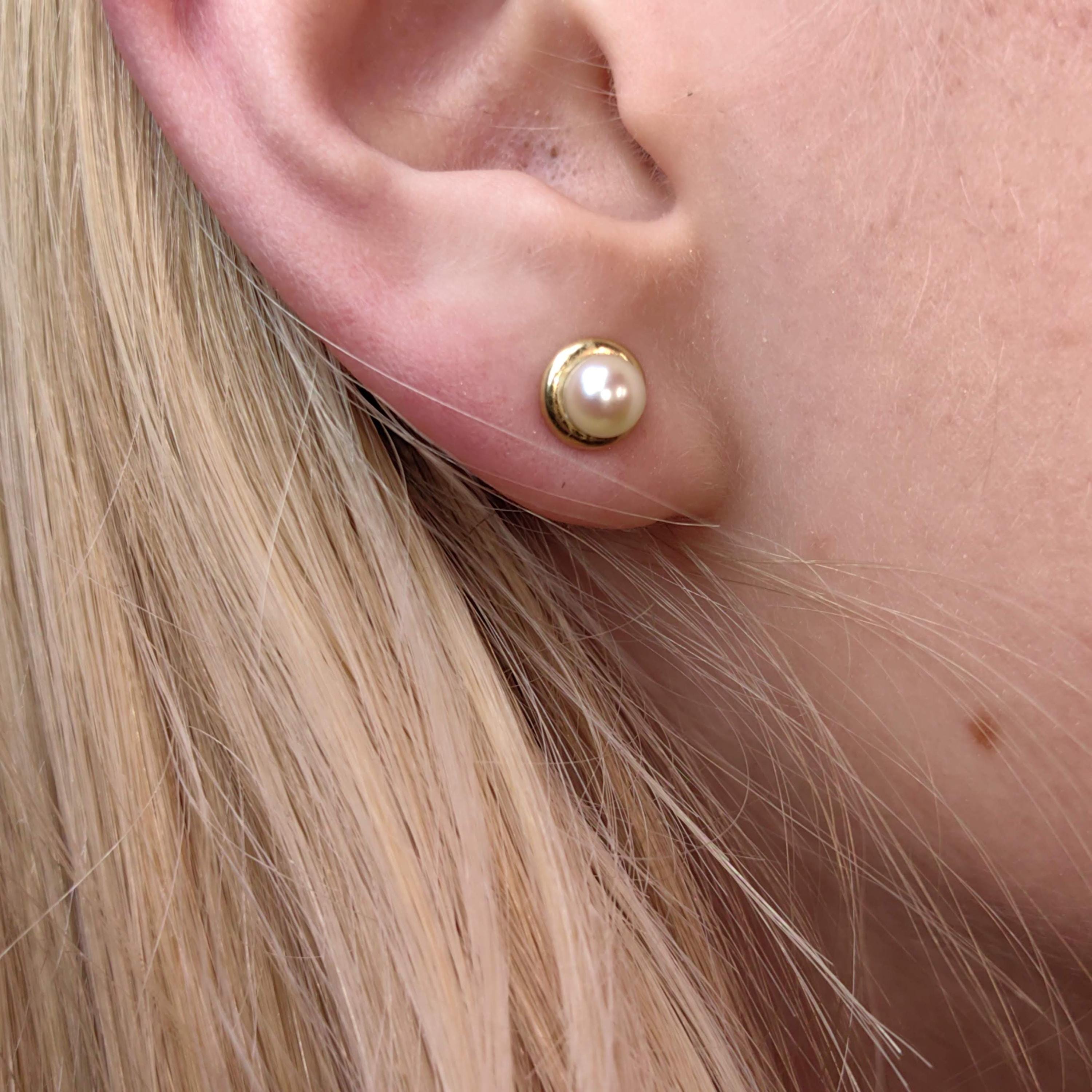 Natural Pearl Yellow Gold Earrings, Dainty Elegant Stud Vintage Antique Retro Dainty Earrings Gift for Her Present