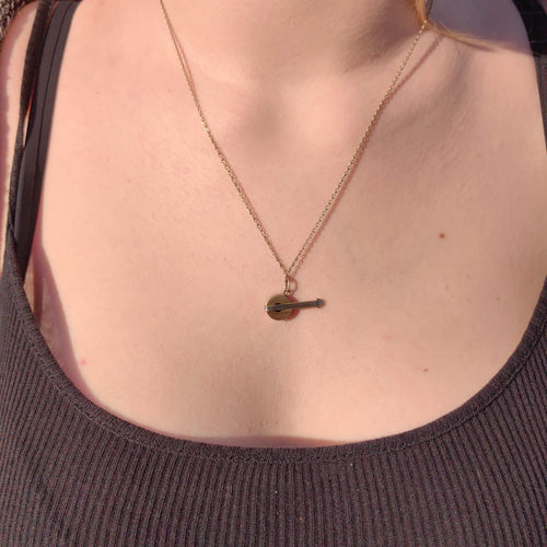 1920s Art Deco 14k Yellow Gold Banjo Pendant Charm