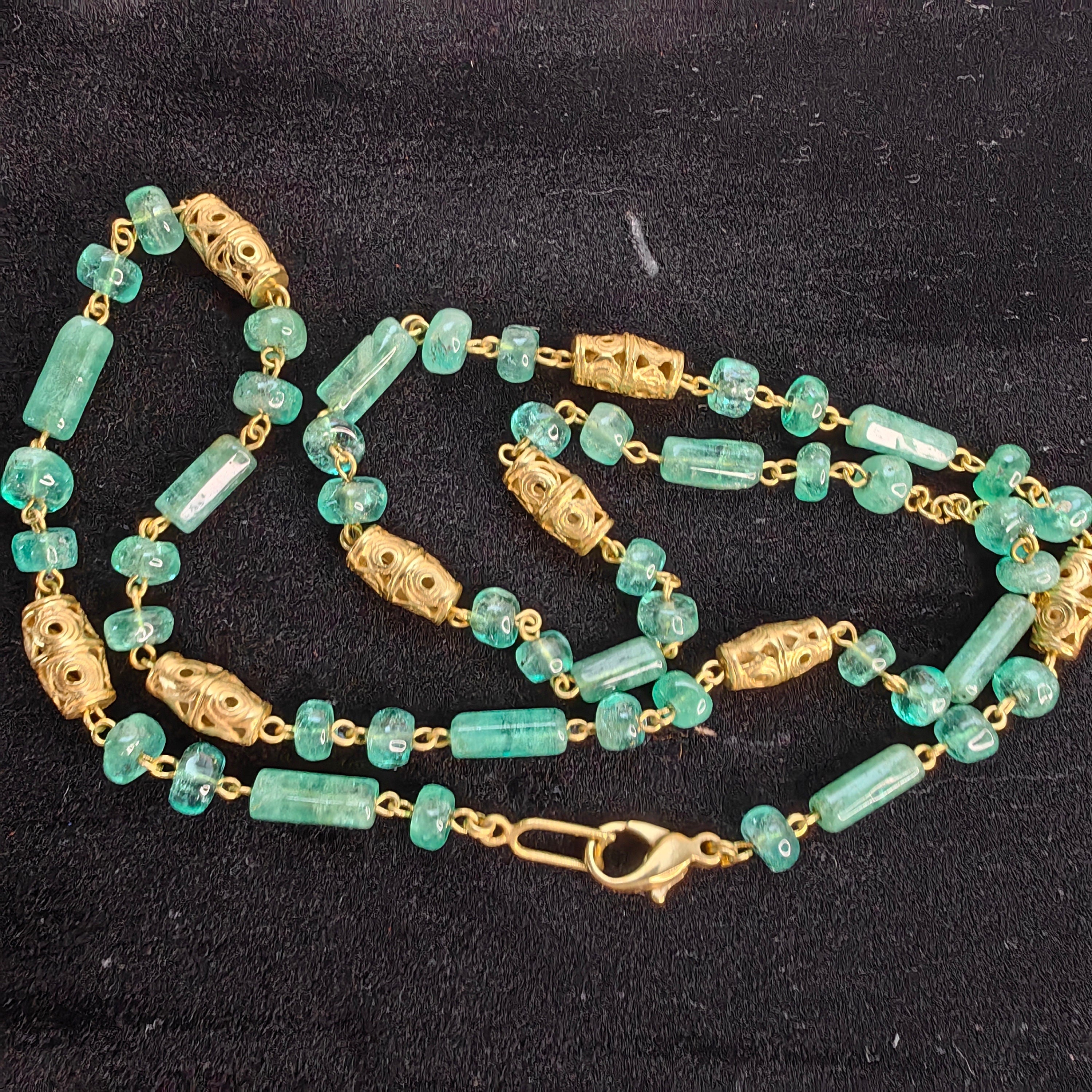 Vintage Natural Not Treated Emerald and 18k carved Gold Beaded Necklace Bracelet