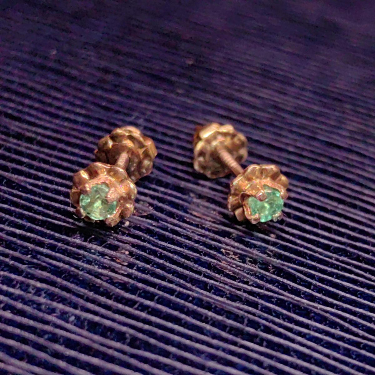 Victorian Natural Emerald 9k Yellow Gold  Floral Stud Tiny Earrings 1880s Vintage Dainty Gift for Her Present for girl Screw Back Closure.