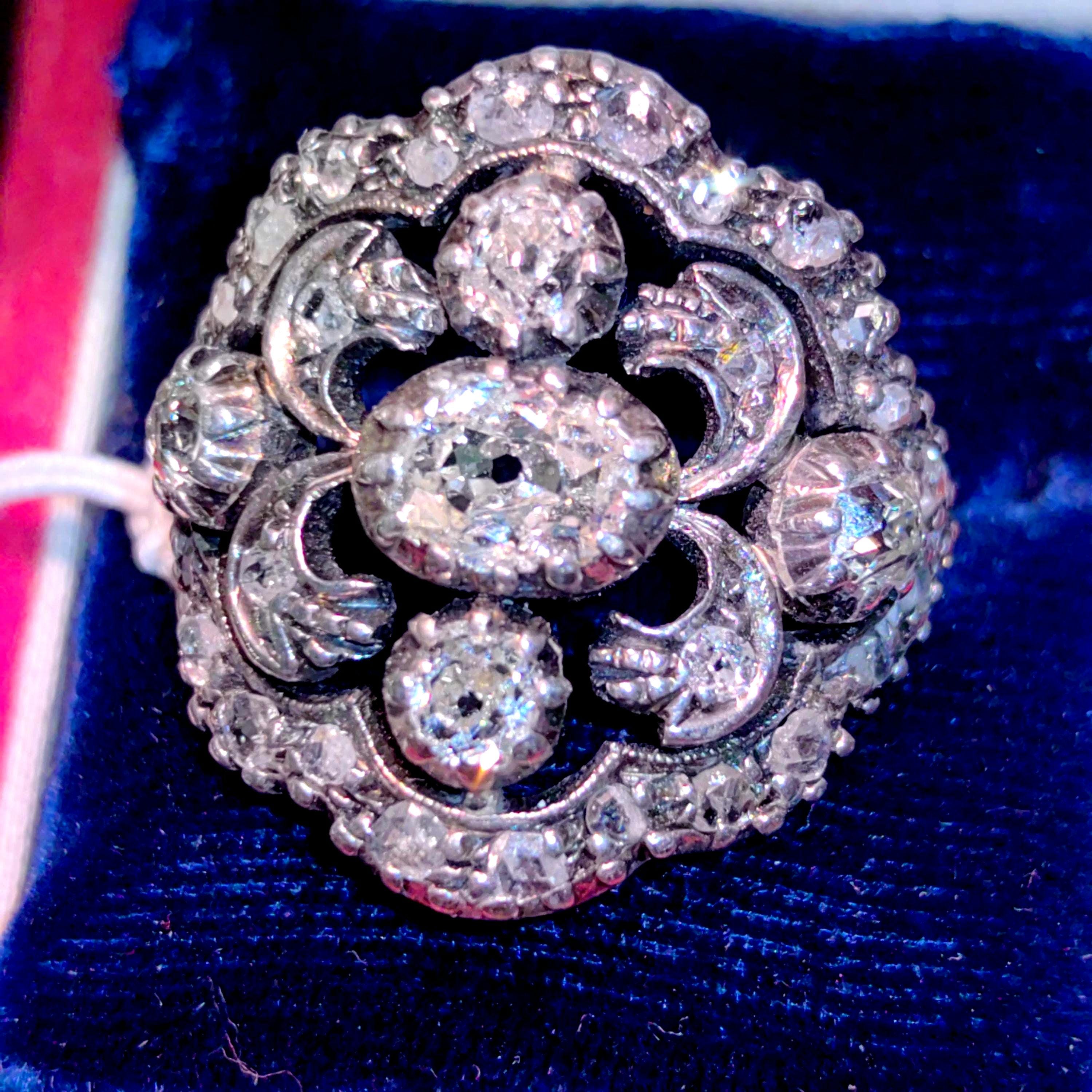 Vintage Art Deco Diamond Cocktail Ring: 18k Yellow Gold Flower Halo, Size 9.5