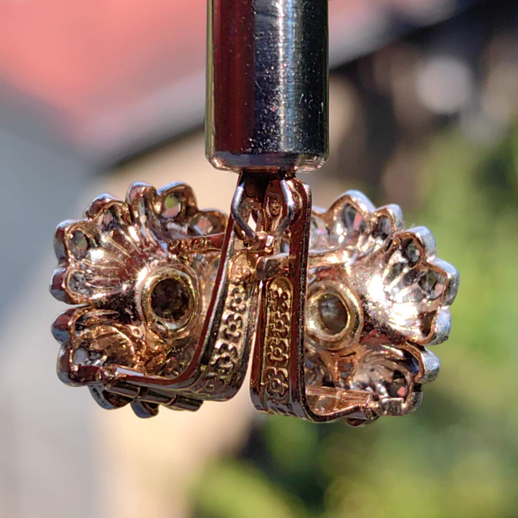 Art Deco 18k Gold Diamond Floral Stud Earrings: 0.68 ct, 1940s Vintage