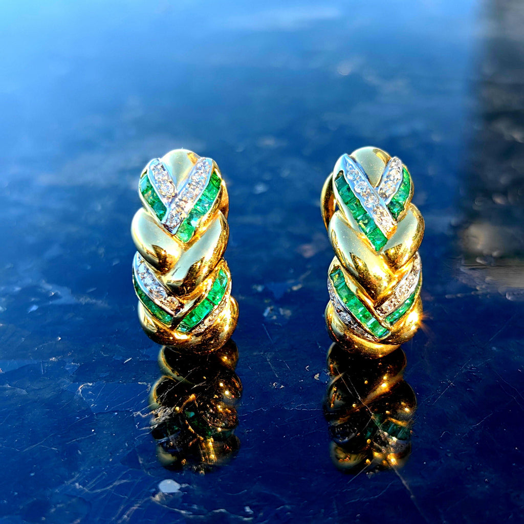 Mid Century 18k Yellow Gold Braided Knot Earrings 0.32ct Emeralds 0.80ct Diamonds 9.2g Vintage Statement Jewelry Gift for Her Omega closure.