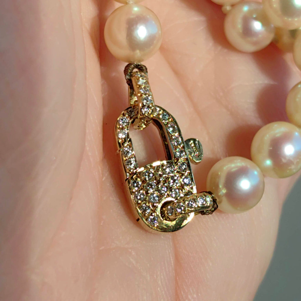 Vintage Pearl Beaded Necklace: 0.75 ct Diamond 18k Yellow Gold Lock
