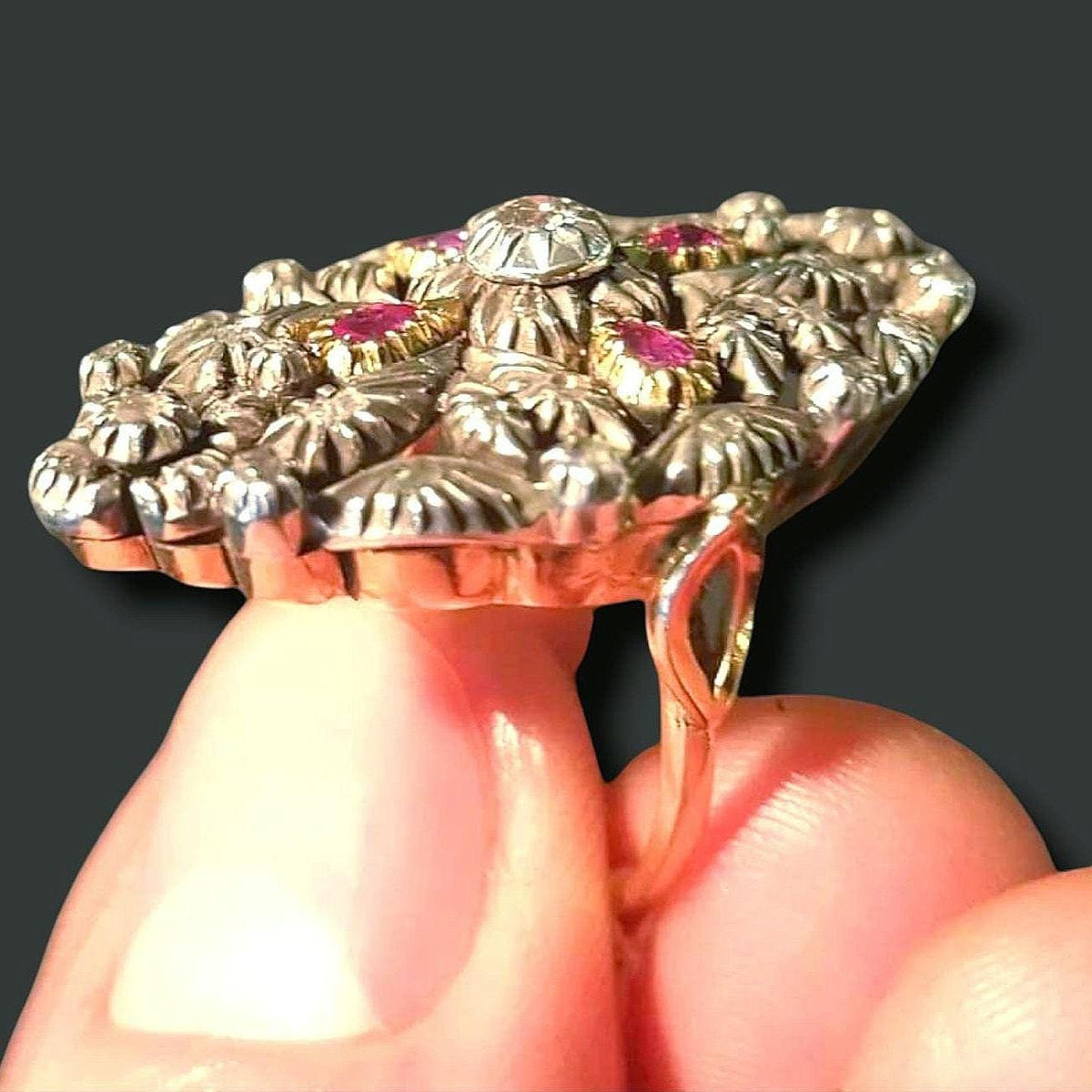 Floral Art Deco Diamond and Ruby gold ring