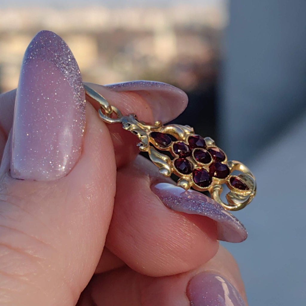 14k Gold Garnet Floral Pendant Necklace: Antique Victorian Charm