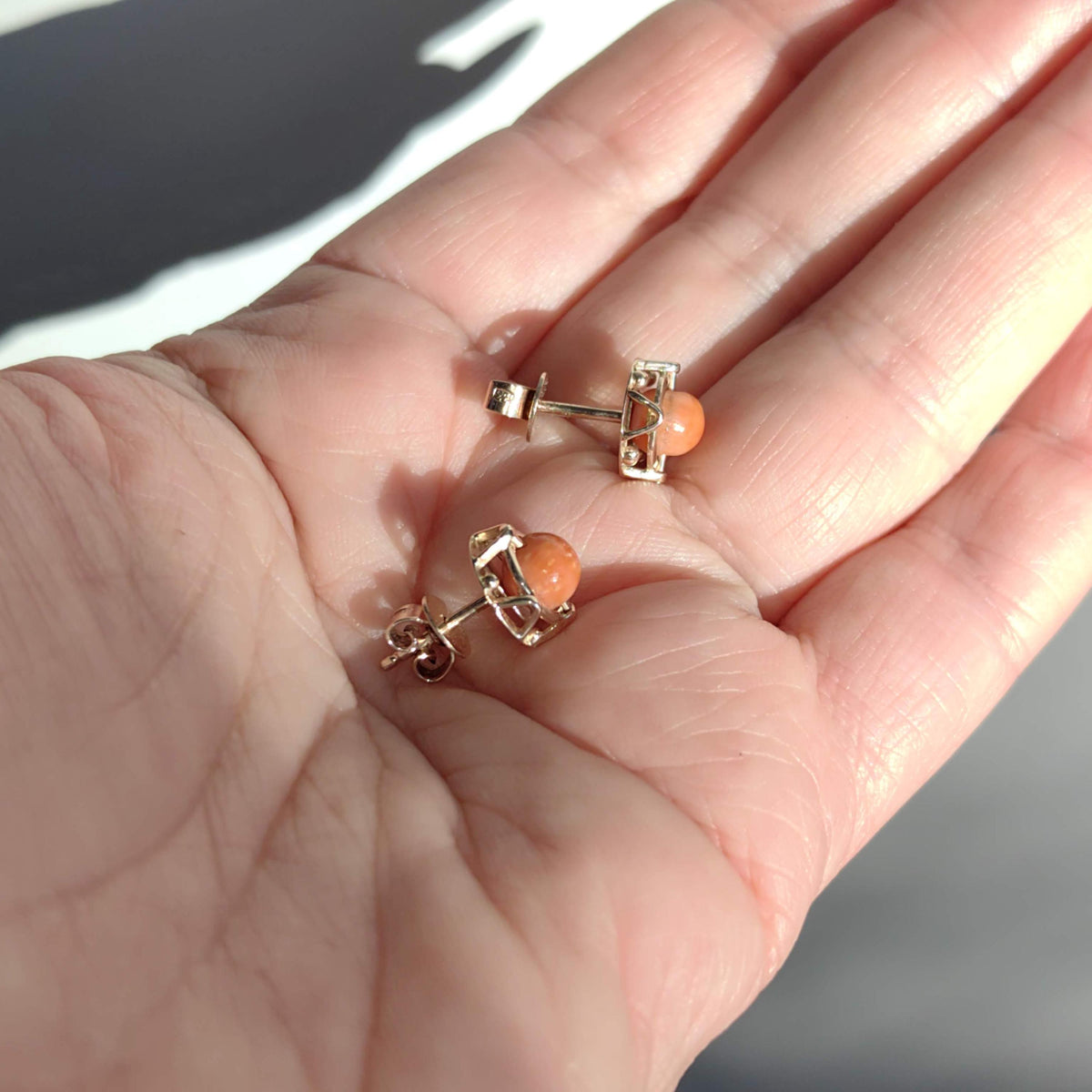 Vintage 14k Gold Coral Stud Earrings: Art Deco Style