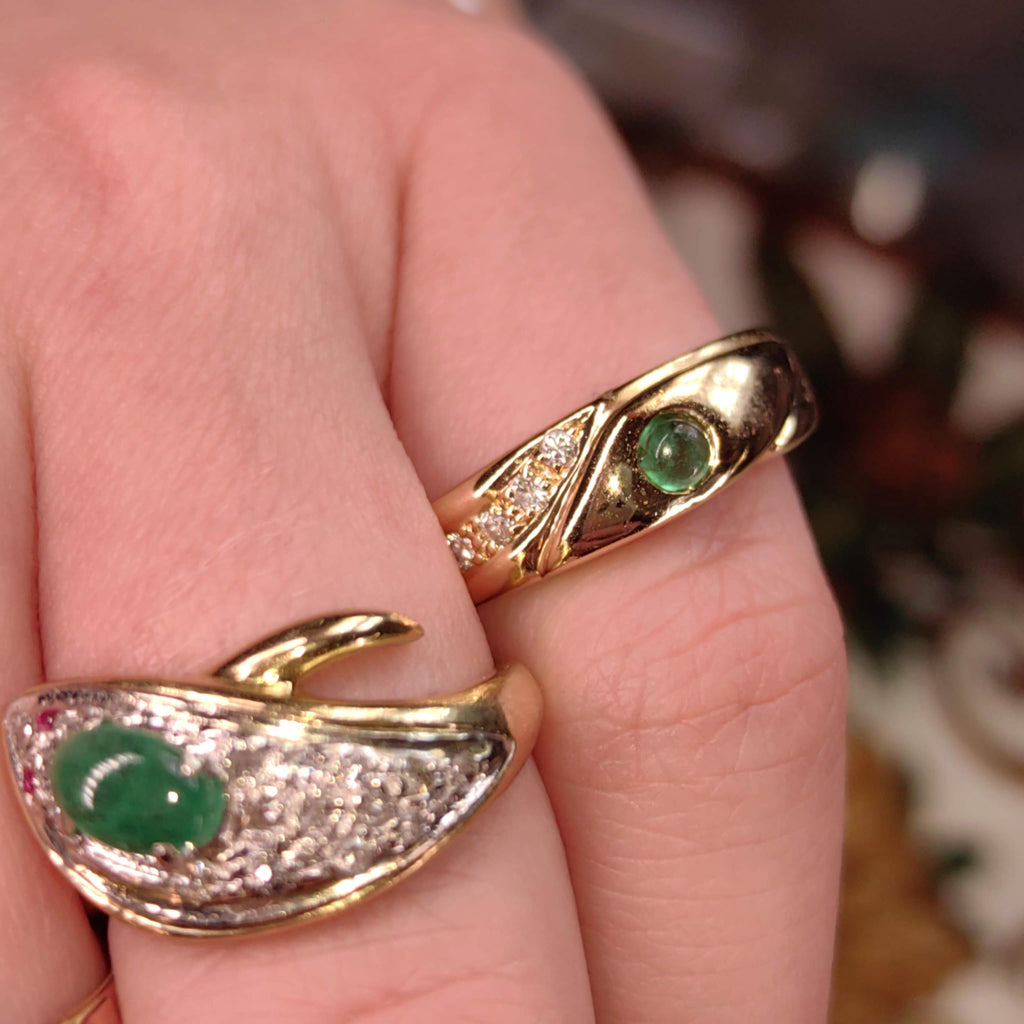 Vintage 18k Gold Emerald Diamond Ring: Dainty Stackable Band
