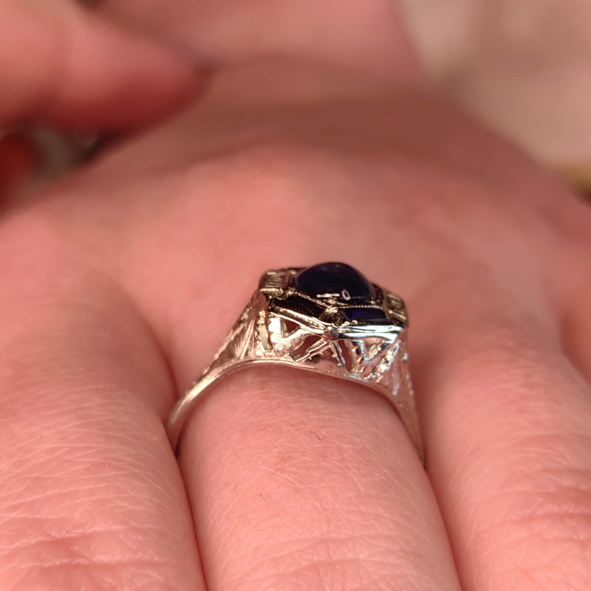 Vintage Art Deco 1920s Edwardian 14k Solid White Gold Natural Blue Star Sapphire Hand Chiselled Elegant Ring Gift for Her Present