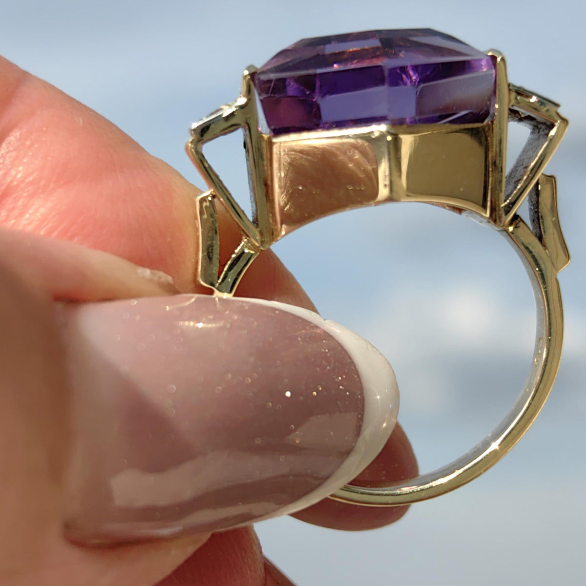 Art Deco Amethyst Cocktail Ring: 14k Yellow Gold Diamond Accent