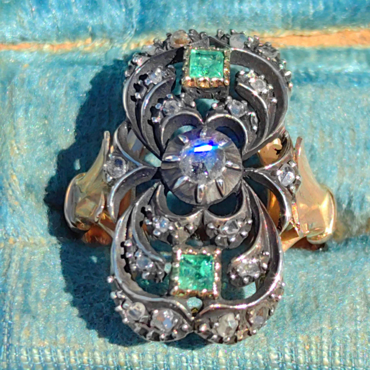 Art Deco Natural Green Emerald Rose Diamond in Silver Setting Elegant Ring 14k Gold & Silver, 1940s Vintage Antique Gift for Her