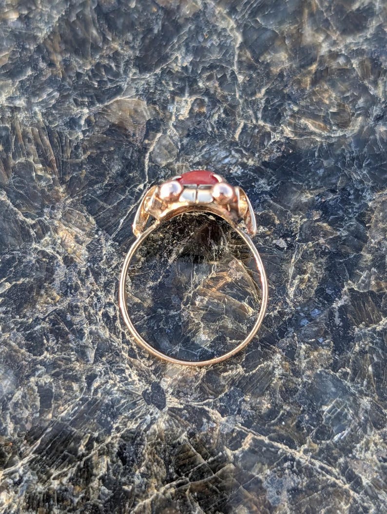 1920s Art Deco 14k Yellow Champagne Gold Natural Mediterranean Coral Ring Hungarian Hallmark Openwork US Duty-Free HTS 9706 — photo 15
