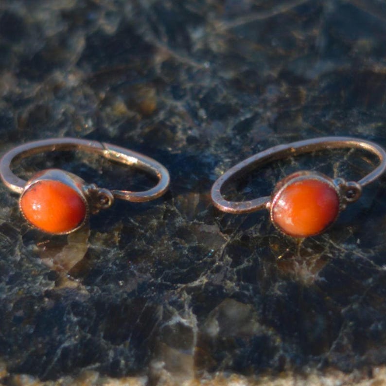 Circa 1900 Late Victorian 14k Yellow Champagne Rose Gold Mediterranean Coral Sleeper Hoop Earrings US Duty-Free HTS 9706 — photo 7