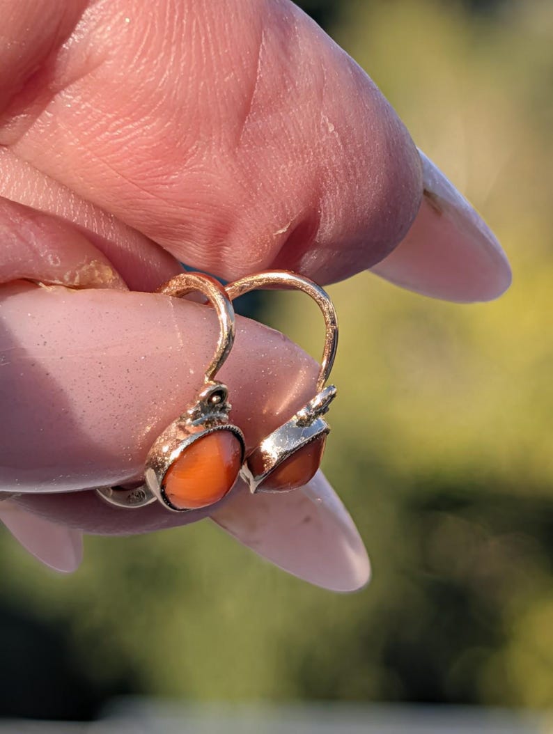 Circa 1900 Late Victorian 14k Yellow Champagne Rose Gold Mediterranean Coral Sleeper Hoop Earrings US Duty-Free HTS 9706 — photo 17