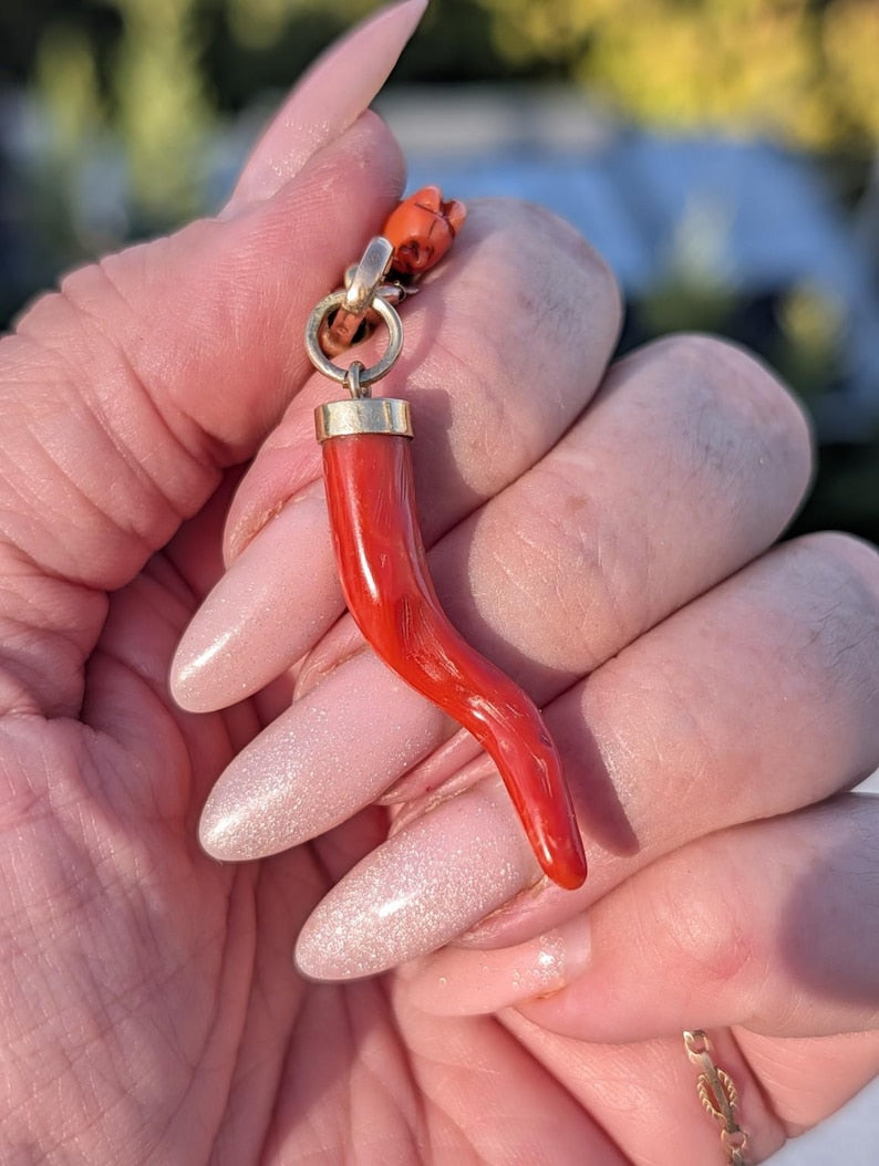 Mid Century Natural Untreated Mediterranean Coral Horn Pendant 18k Solid Yellow Gold Cap Hungarian Import Hallmark 47mm Good Luck Charm — photo 1