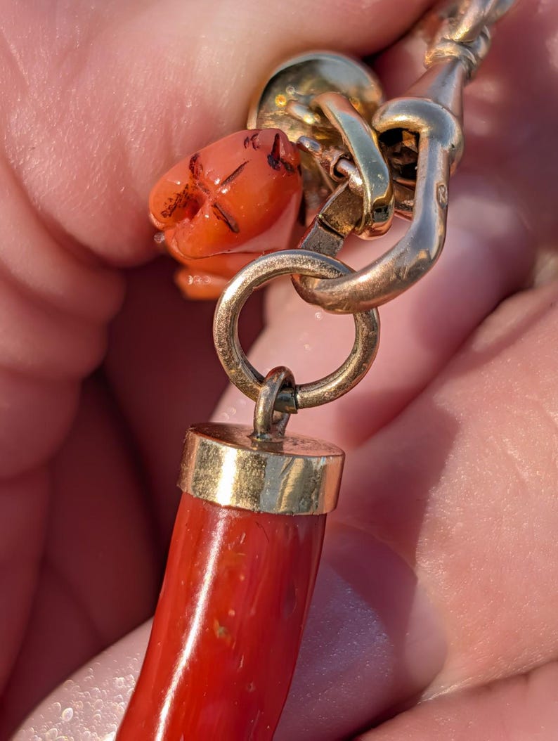 Mid Century Natural Untreated Mediterranean Coral Horn Pendant 18k Solid Yellow Gold Cap Hungarian Import Hallmark 47mm Good Luck Charm — photo 11