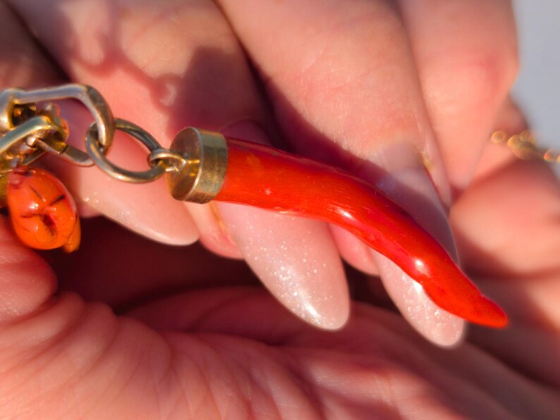 Mid Century Natural Untreated Mediterranean Coral Horn Pendant 18k Solid Yellow Gold Cap Hungarian Import Hallmark 47mm Good Luck Charm — photo 15