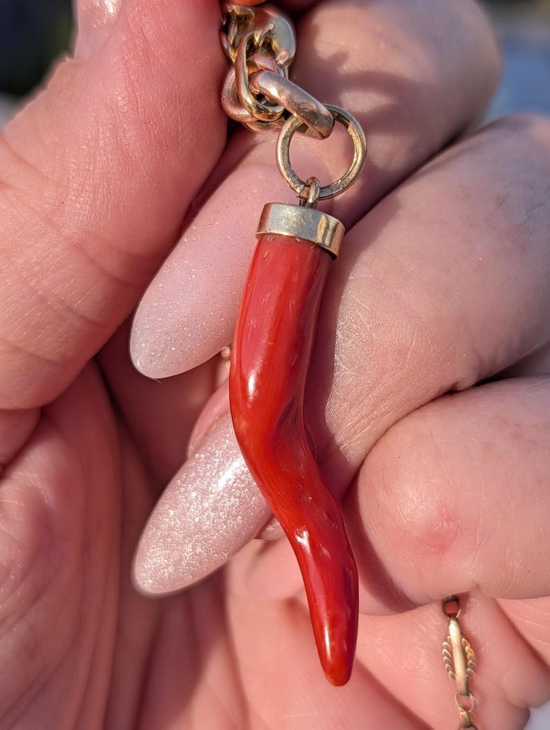 Mid Century Natural Untreated Mediterranean Coral Horn Pendant 18k Solid Yellow Gold Cap Hungarian Import Hallmark 47mm Good Luck Charm — photo 16
