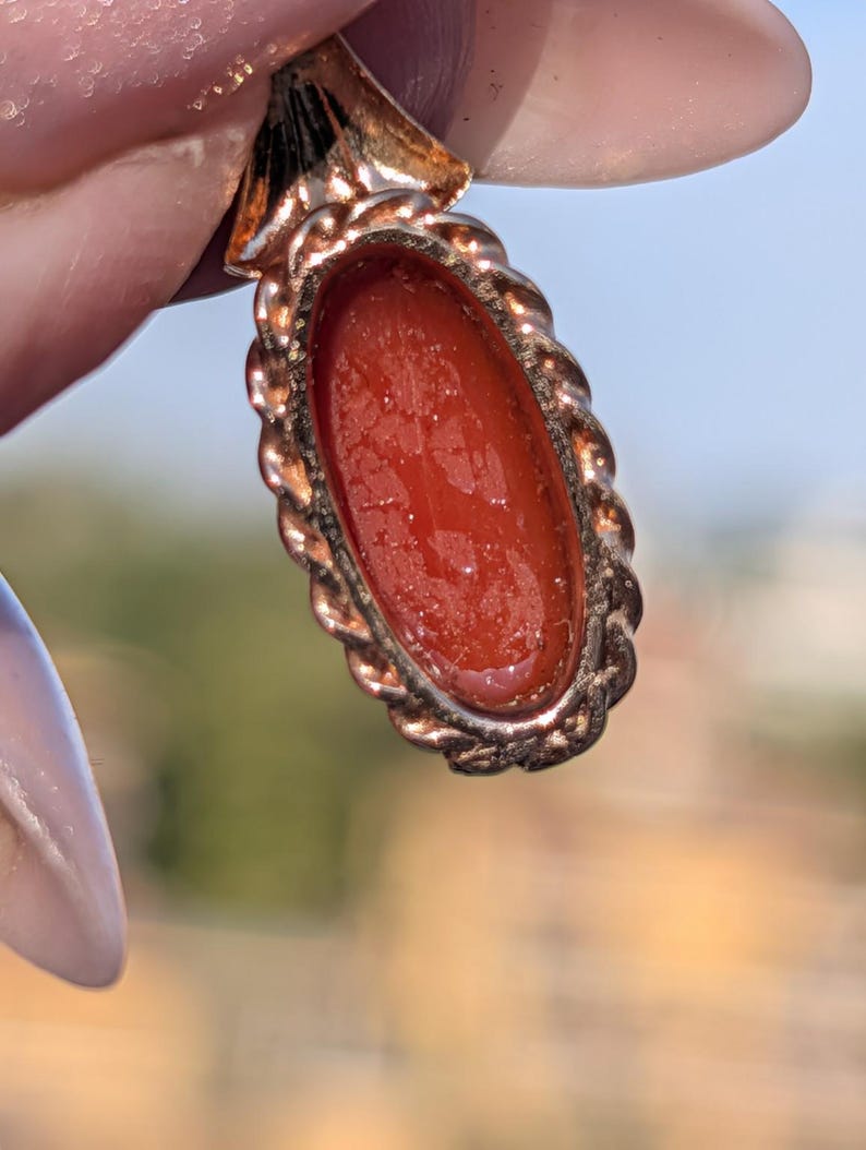 1920s Hungarian 14k Solid Gold Red Coral Pendant Oval Cabochon Openwork Filigree Scalloped Border US Duty Free HTS 9706 — photo 7