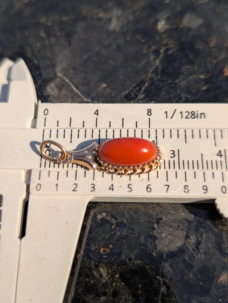 1920s Hungarian 14k Solid Gold Red Coral Pendant Oval Cabochon Openwork Filigree Scalloped Border US Duty Free HTS 9706 — photo 12