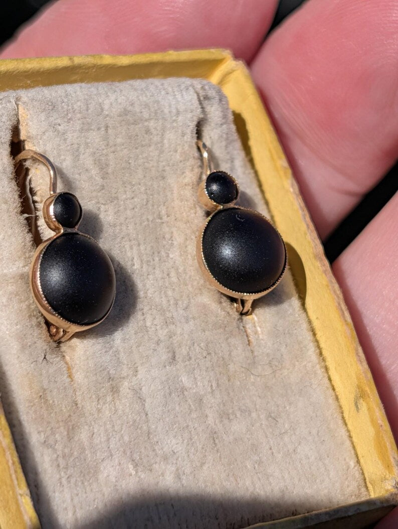 1890s Late Victorian Black Paste Sleeper Leverback Earrings 14k Solid Yellow Gold Austro Hungarian Hallmarks US Duty Free HTS 9706 — photo 5