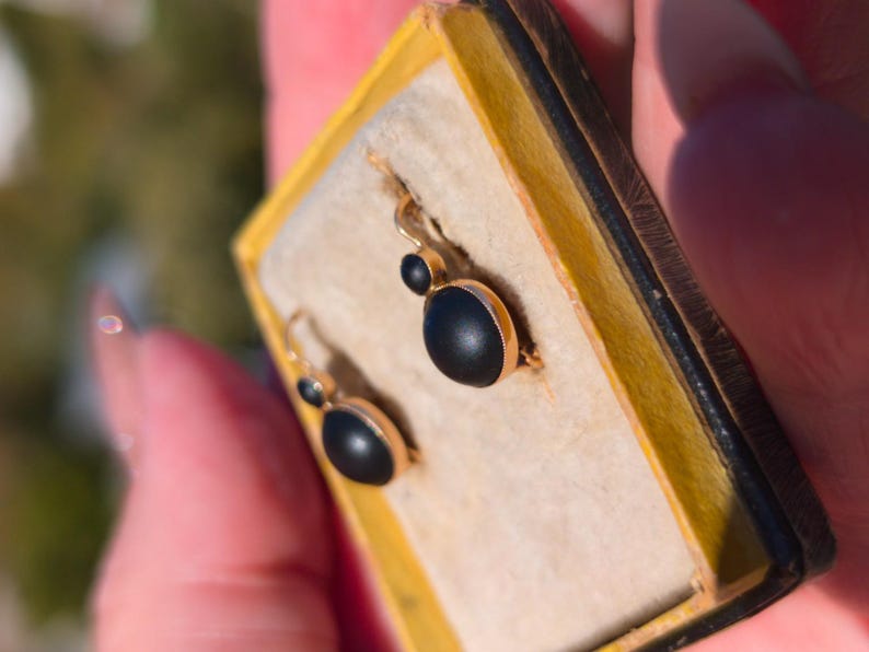 1890s Late Victorian Black Paste Sleeper Leverback Earrings 14k Solid Yellow Gold Austro Hungarian Hallmarks US Duty Free HTS 9706 — photo 9