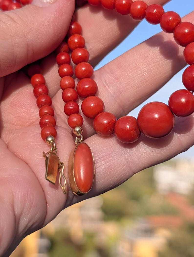 Antique 1920s Natural Untreated Mediterranean Red Coral Bead Necklace 18k Solid Yellow Gold Hidden Clasp 53cm US Duty Free HTS 9706 — photo 10