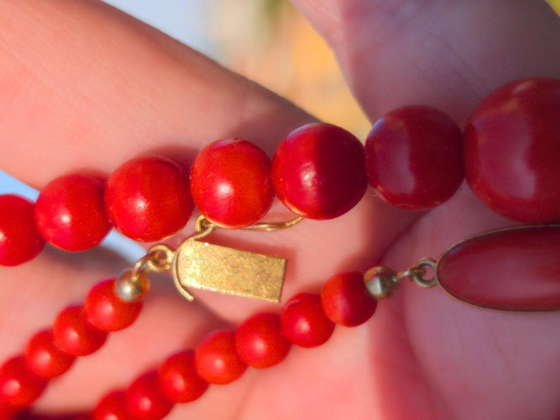 Antique 1920s Natural Untreated Mediterranean Red Coral Bead Necklace 18k Solid Yellow Gold Hidden Clasp 53cm US Duty Free HTS 9706 — photo 17