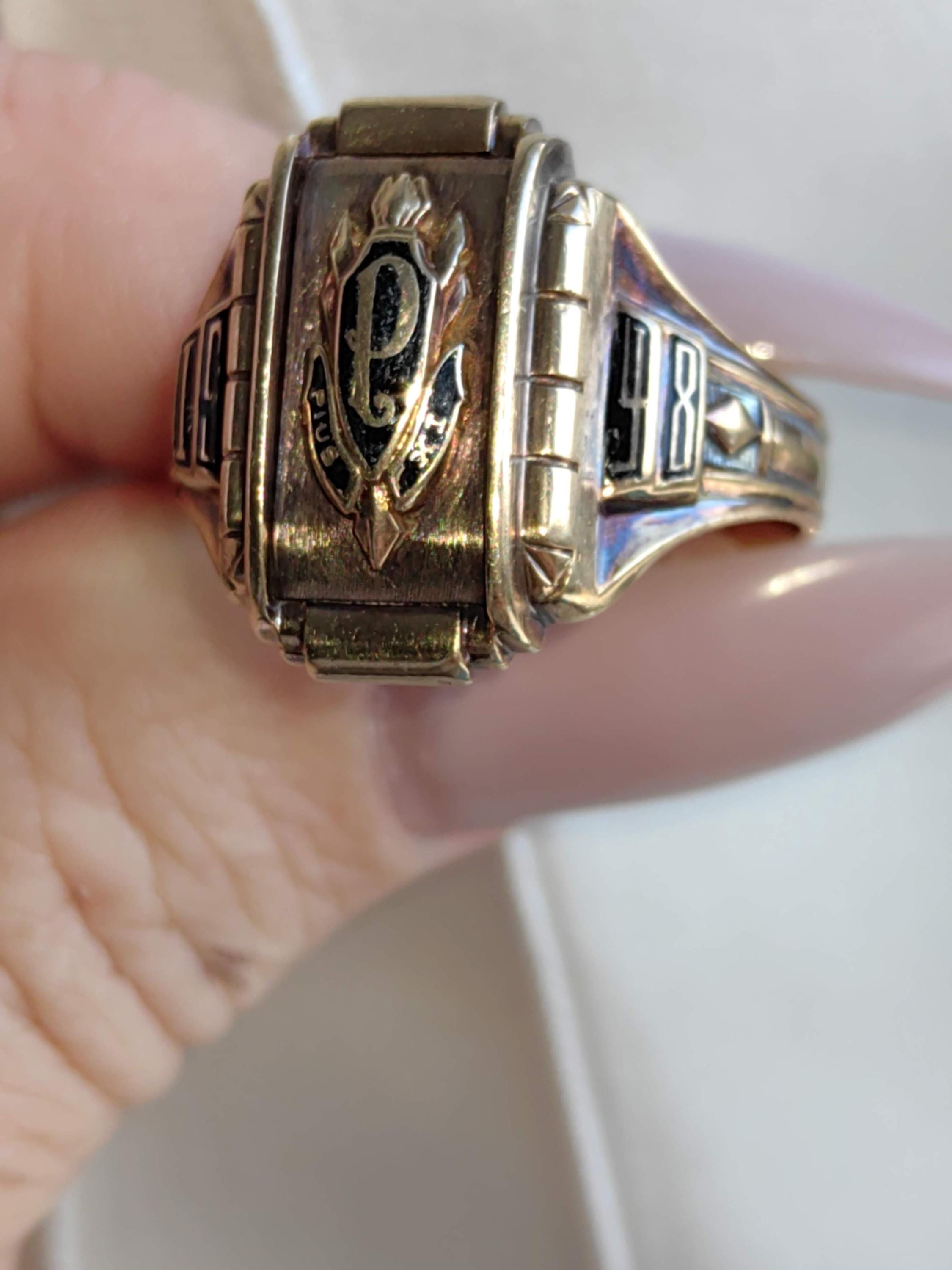 1940s Pope Pius XI Signet Ring: Vintage 10k Gold Catholic Coat of Arms