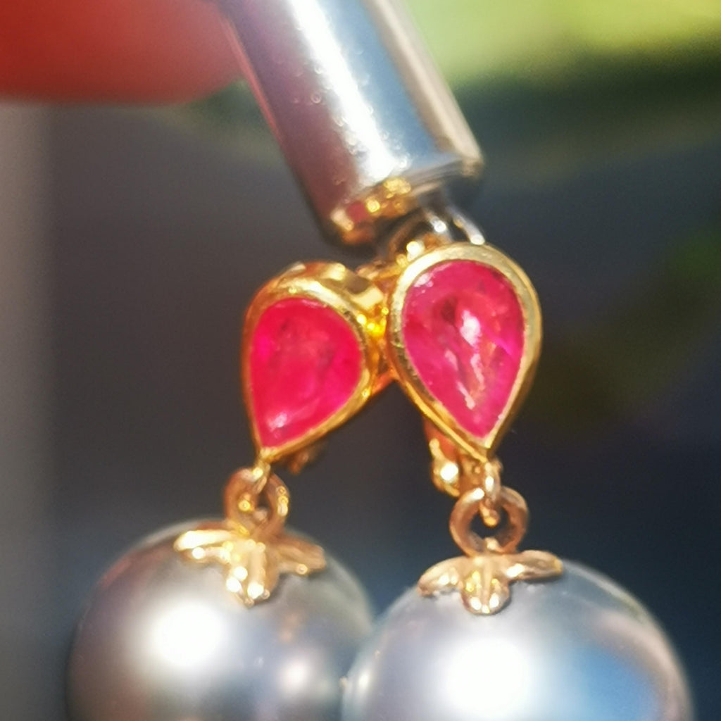 Vintage 1930s Art Deco 14k Gold Ruby Tahitian Pearl Dangle Earrings