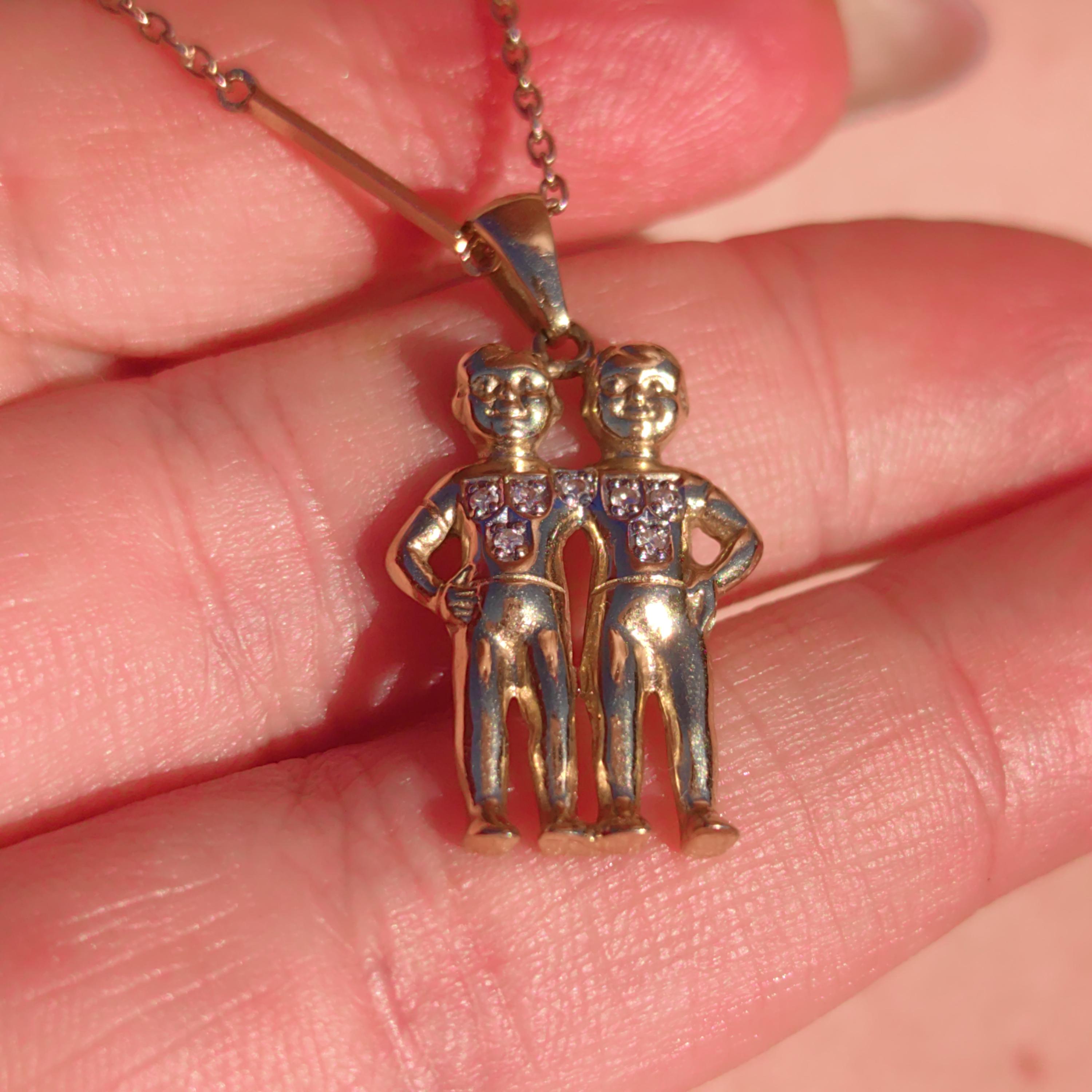 Vintage 14k Yellow Gold Gemini Twins Pendant: Diamond Accent