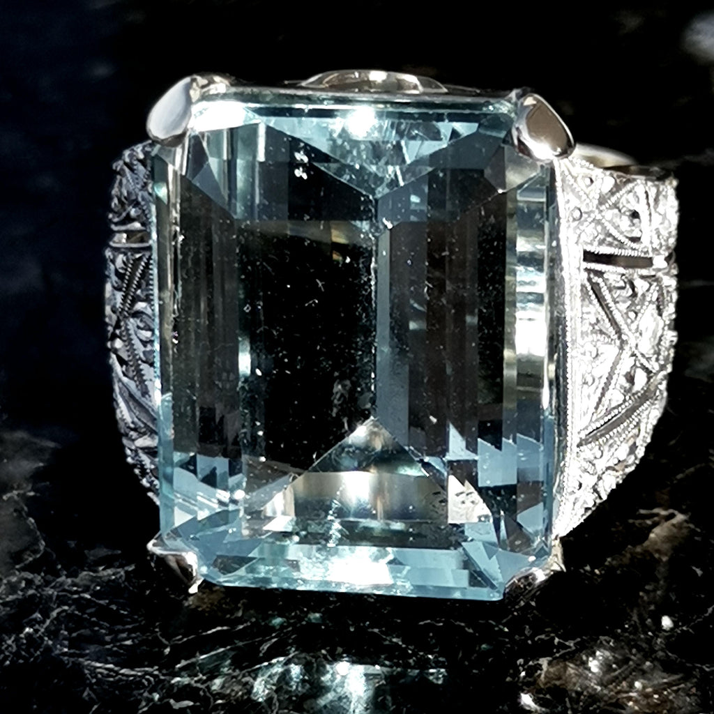 Antique Art Deco Aquamarine Diamond Ring: 18k Gold & Platinum