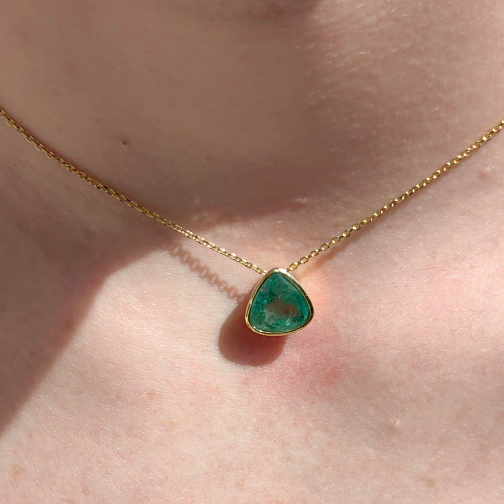 Antique Vintage Emerald Gold Pendant Necklace