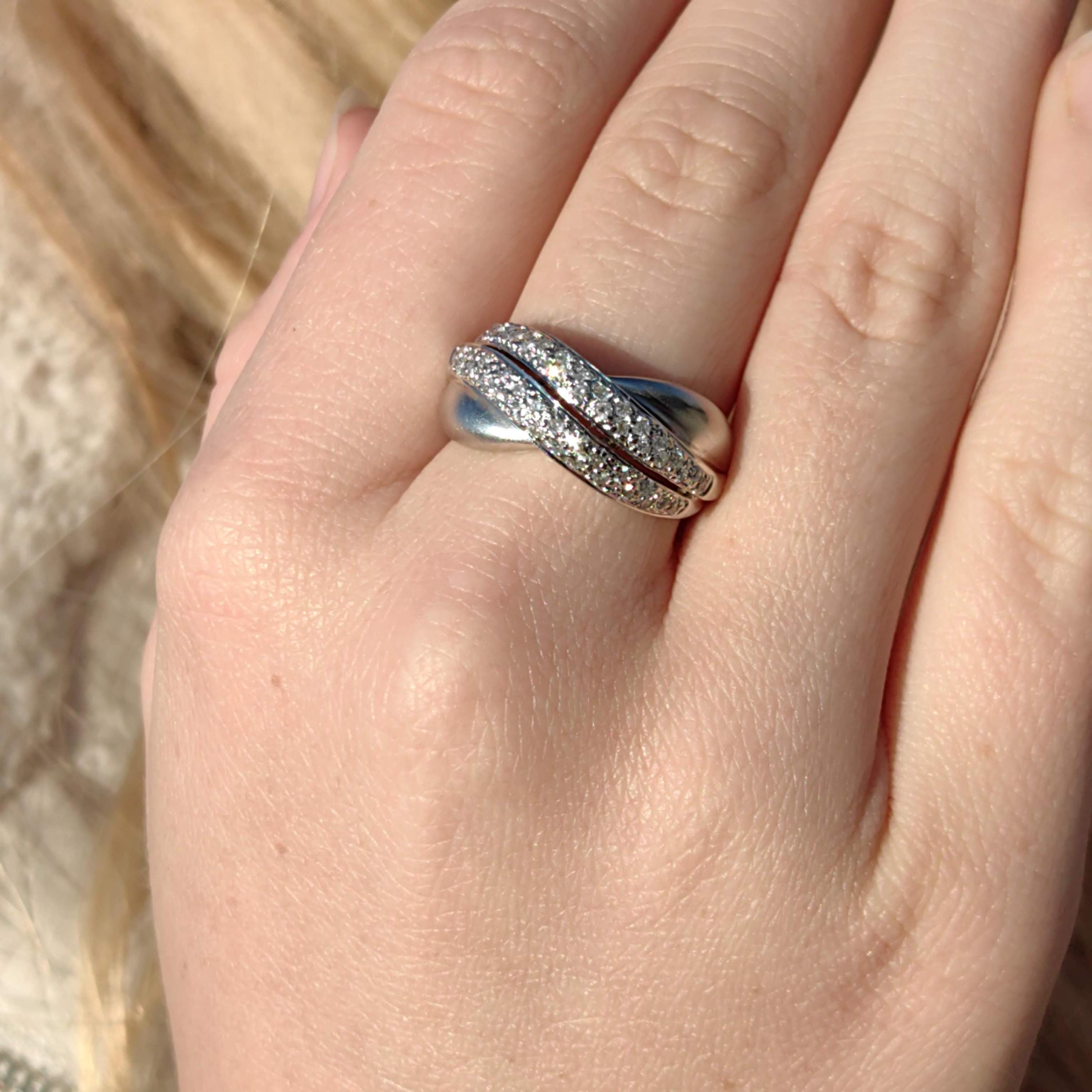 Twisted Natural Sparkle Diamond 18k Solid White Gold Pavé Curved Elegant Band Brushed Finish White Gold Engagement Wedding Ring