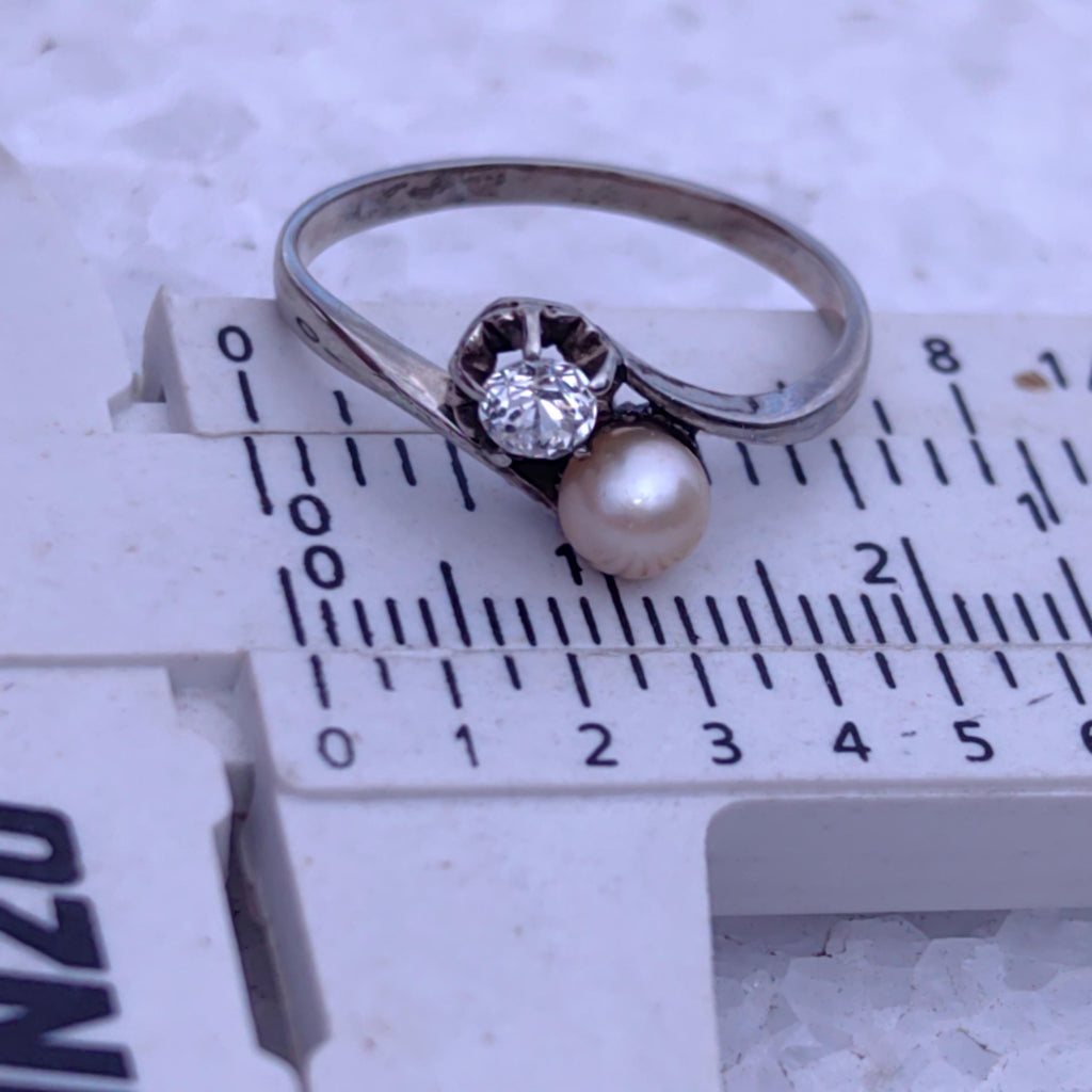 Art Deco Antique Vintage 1940s Cultured Natural Pearl Diamond 18k Solid White Gold Two Stone Wave Elegant Ring Gift for Her