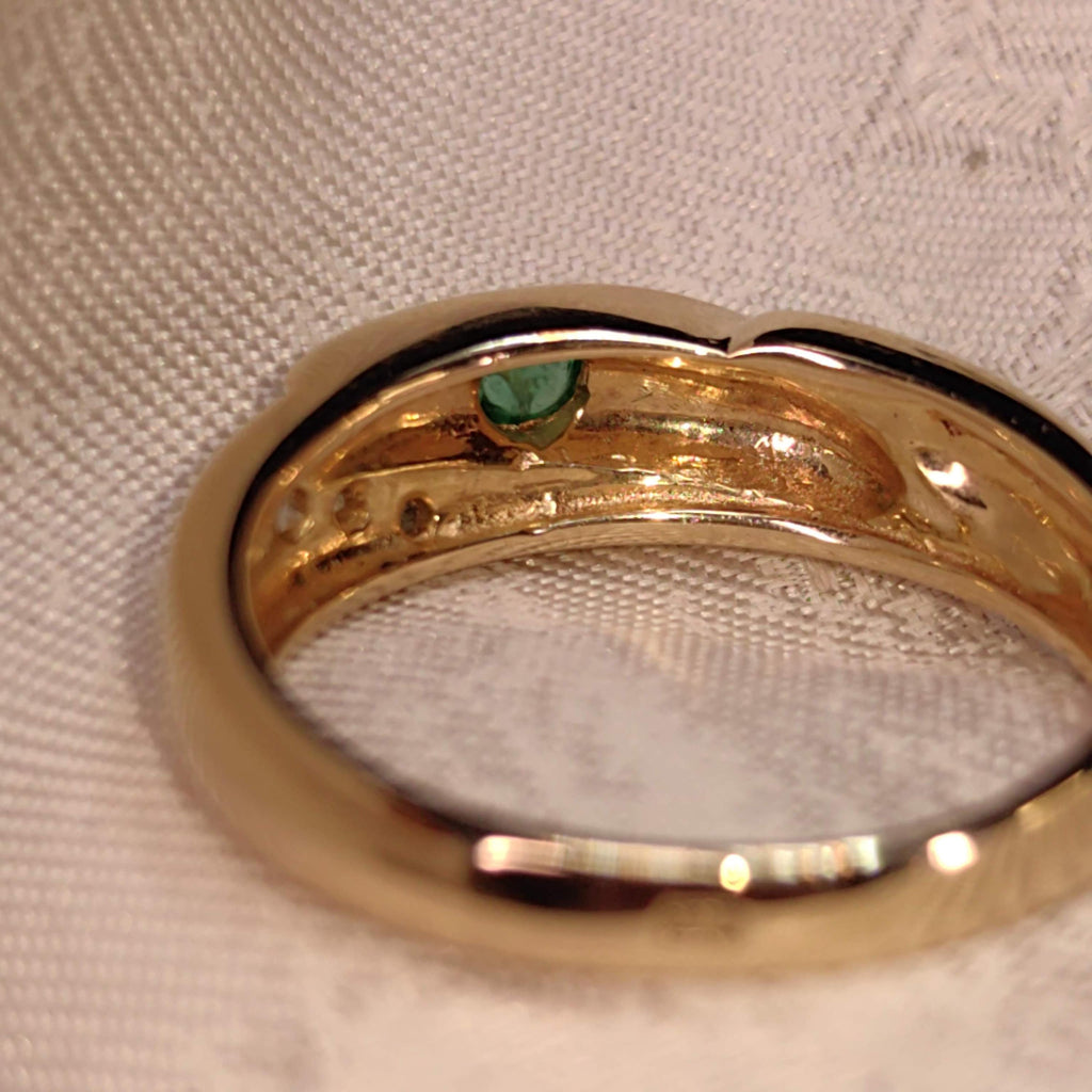 Vintage 18k Gold Emerald Diamond Ring: Dainty Stackable Band