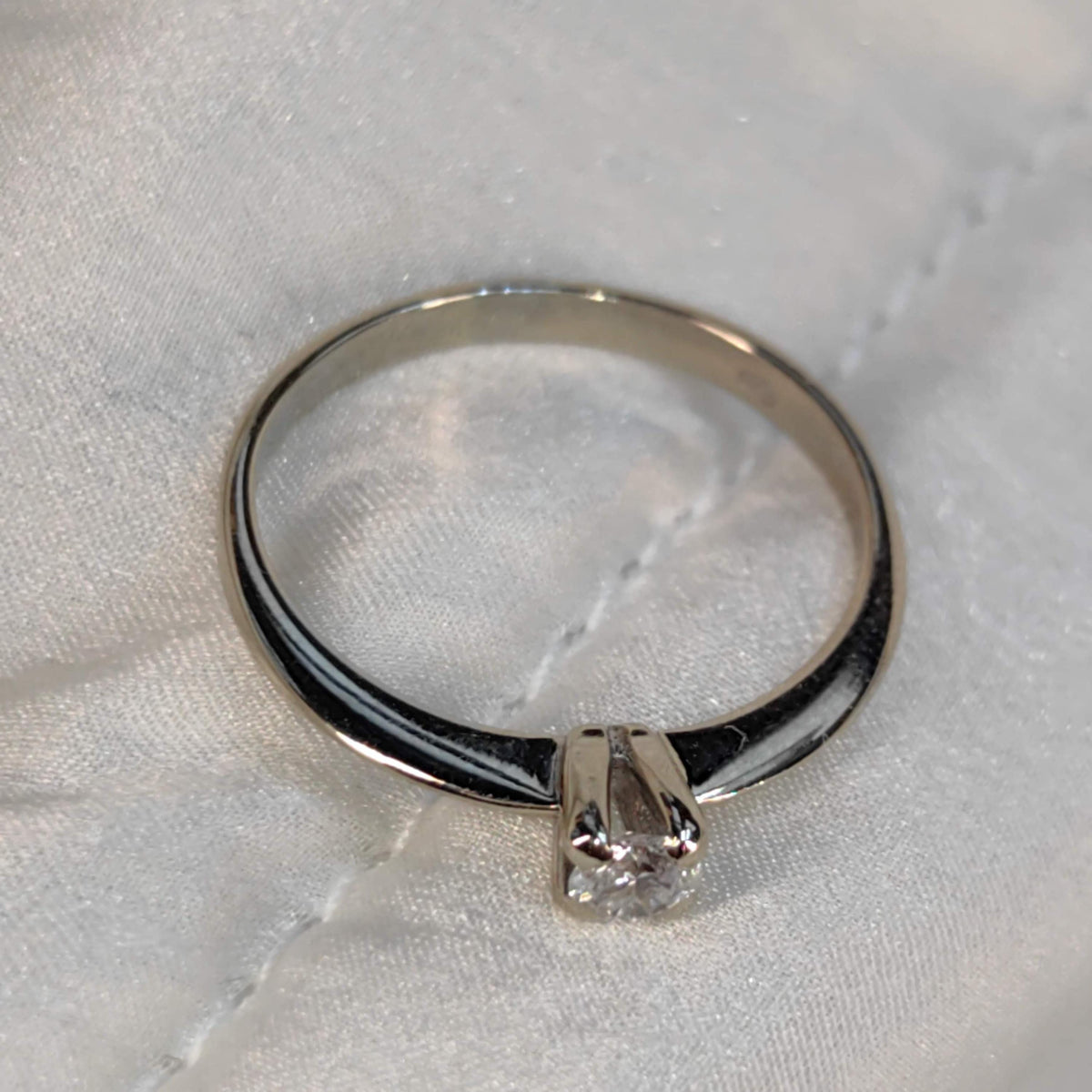 Vintage 0.15ct Natural Diamond Solitaire Solid 14k Hallmarked Gold Engagement Wedding Ring Band Gift for Her Present