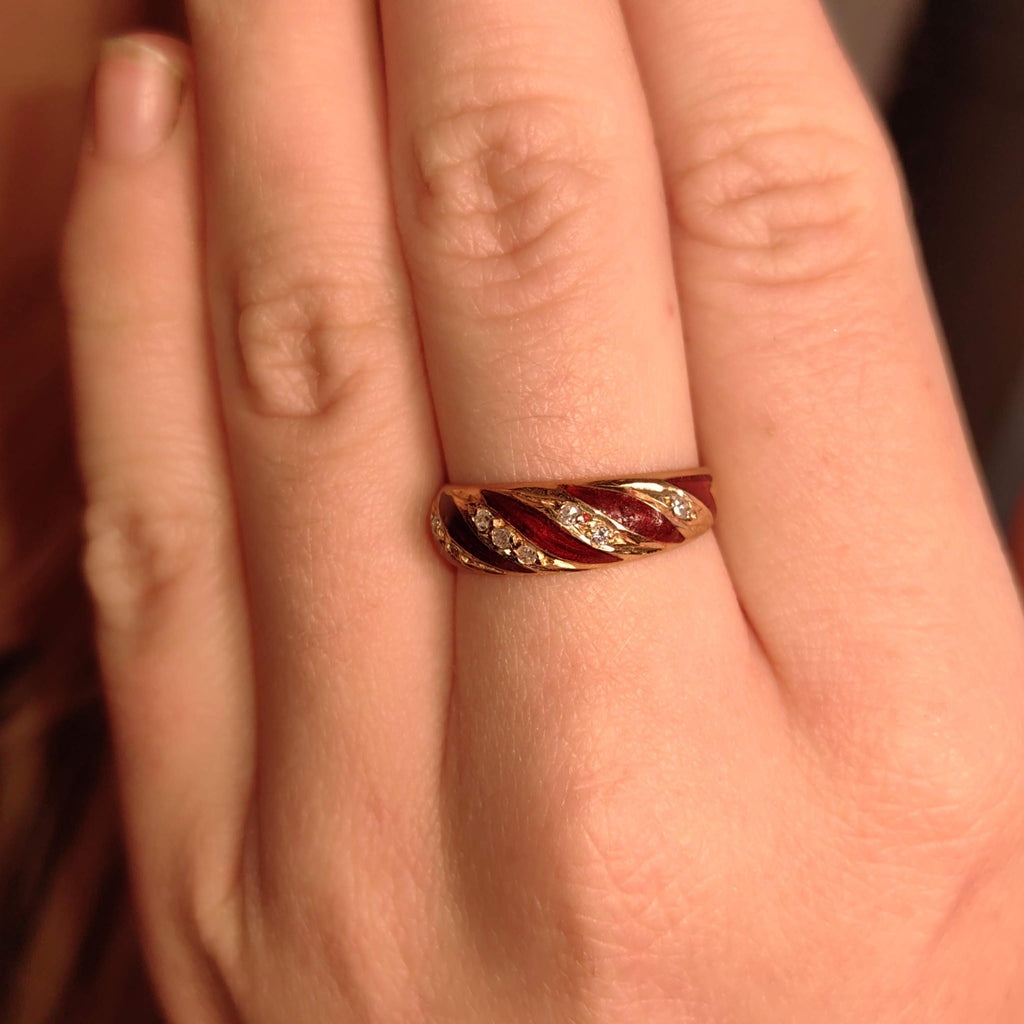 Vintage 1950s Diamond Solid 14k Yellow Gold Red Hand Painted Fire Enamel Wave Design Wedding Band Ring Gift for Her