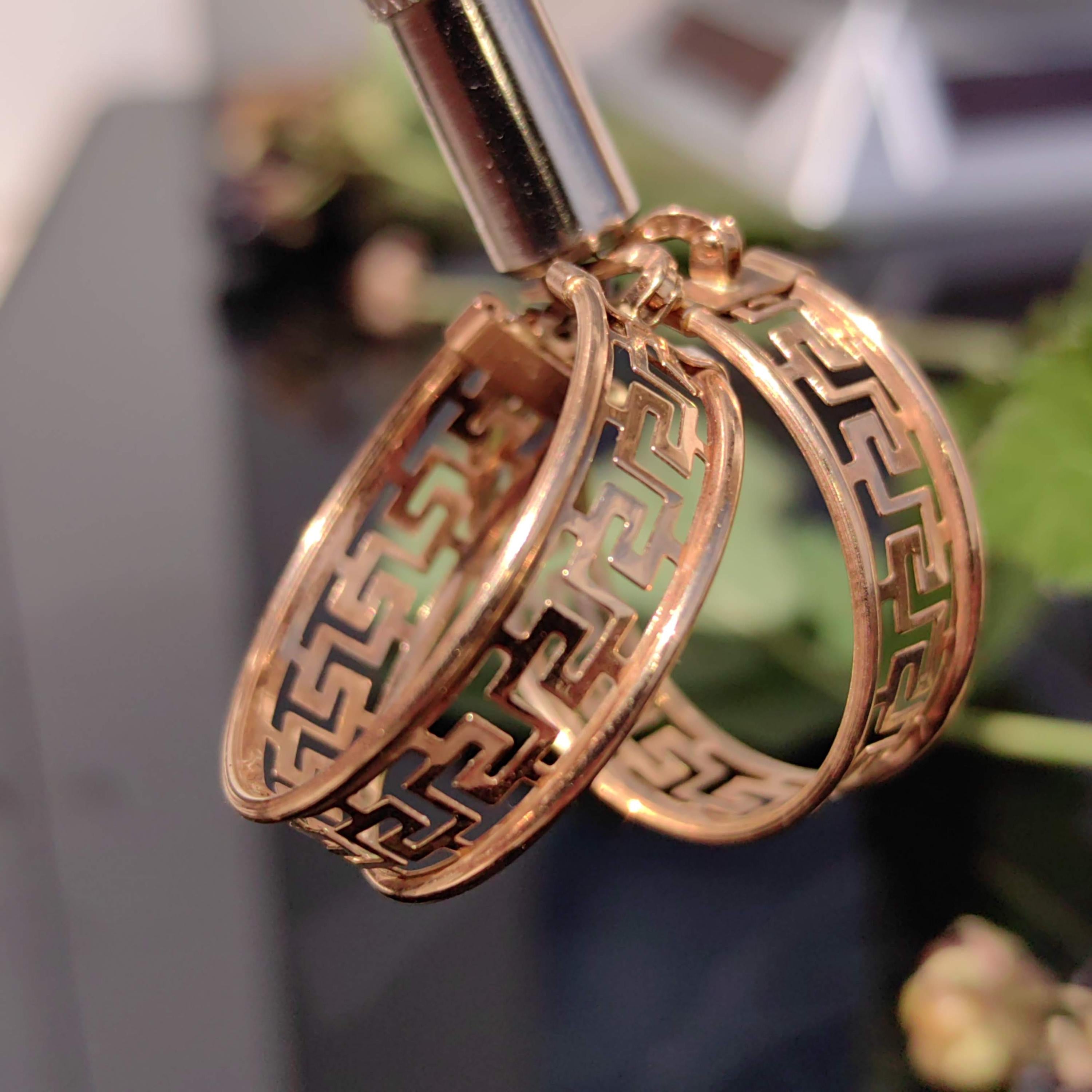 Vintage 14k Gold Hoop Earrings: Greek Meander Versace Style
