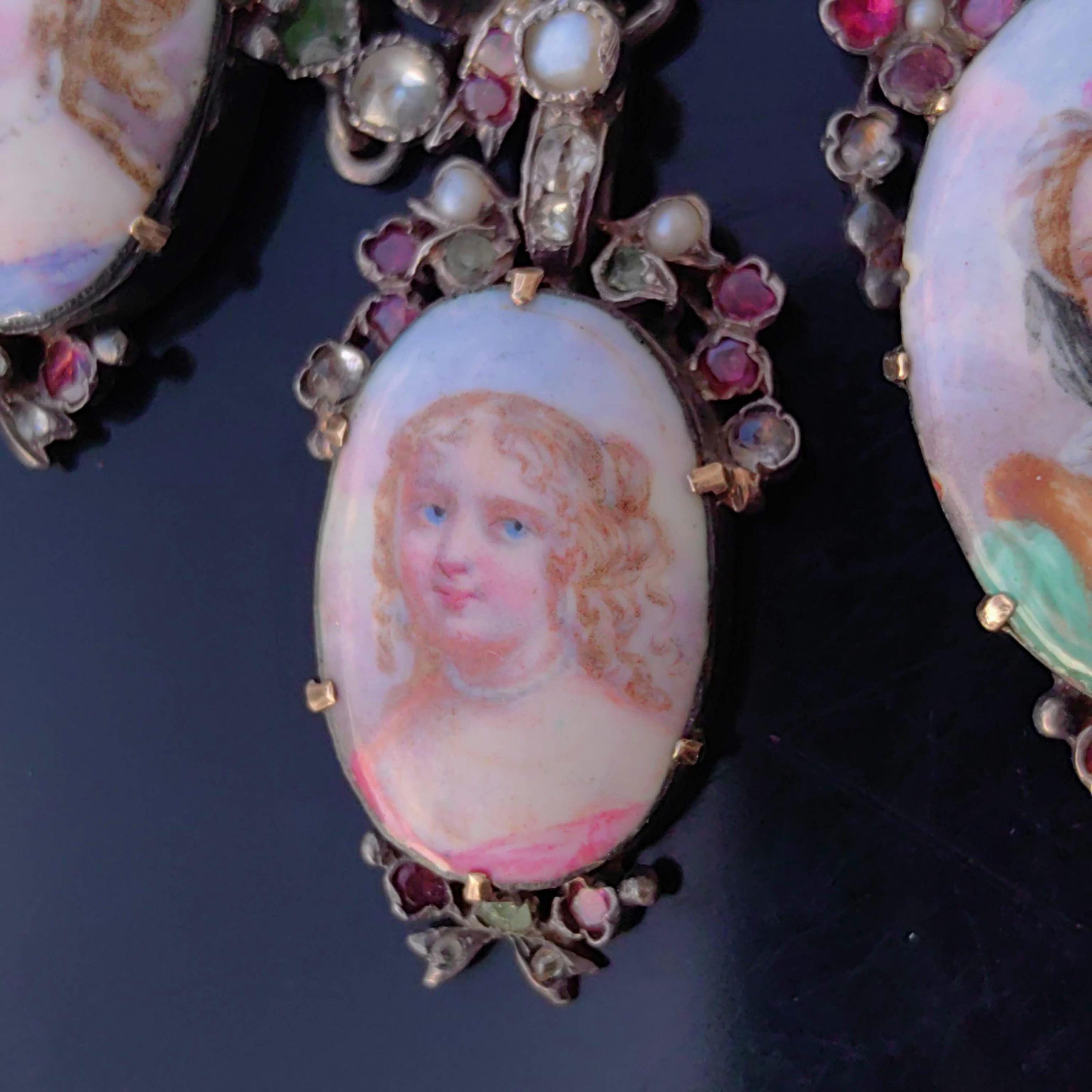 18th C. French Aristocratic Miniature Necklace: Almadin Garnet, Peridot & Pearl