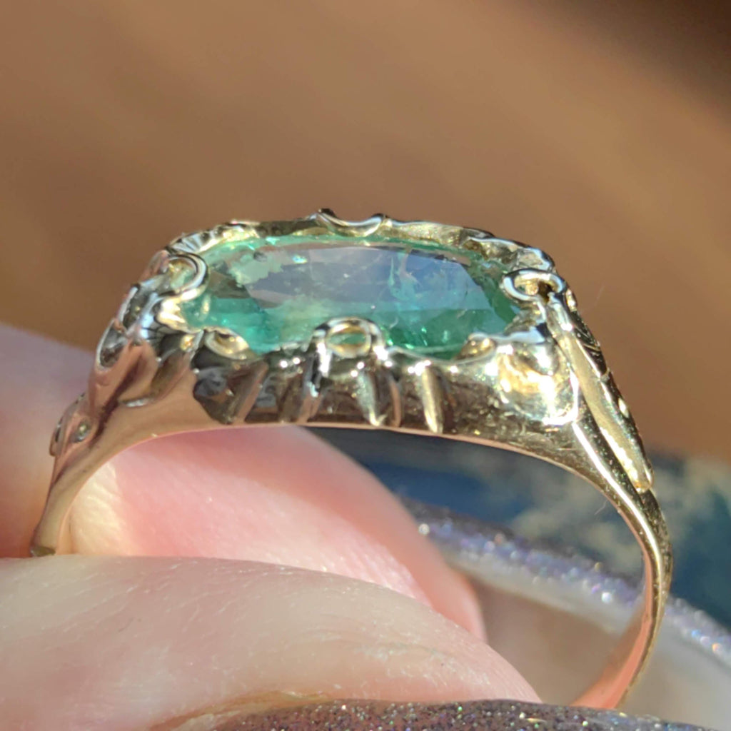 Victorian Natural Emerald  18k Solid Yellow Gold Hallmarked Antique  1880s Band Solitaire Statement Ring US Duty Free HTS 9706